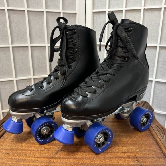 Chicago Skates, Unisex, Skate, Black, Sz 6, Laces,Blue wheels, Roller skates.! - Picture 2 of 12